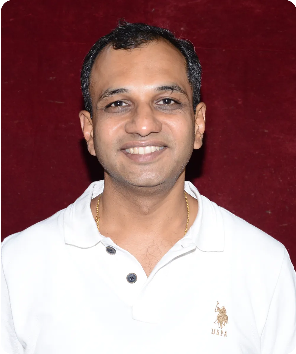 Shri Nilesh Laddad
